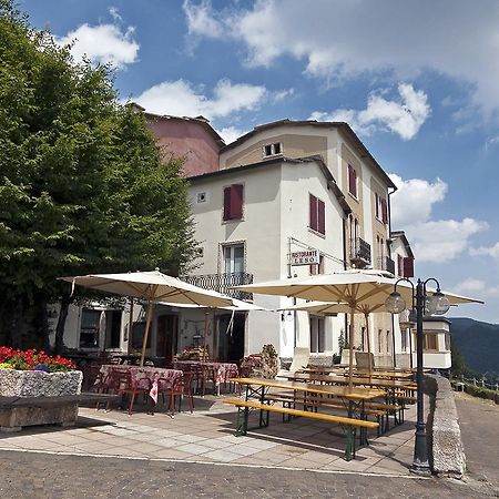 Albergo Ristorante Leso Bosco Chiesanuova Luaran gambar